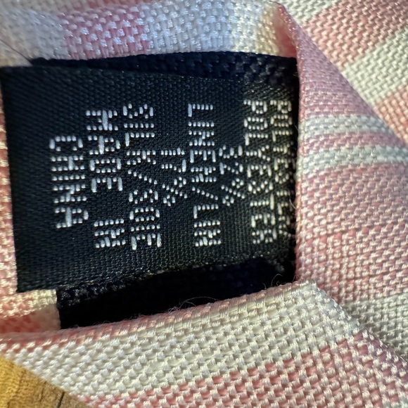 NWT TOMMY HILFIGER Men’s Tie. Pink and White Stripe MSRP $69.50  New - Picture 5 of 7